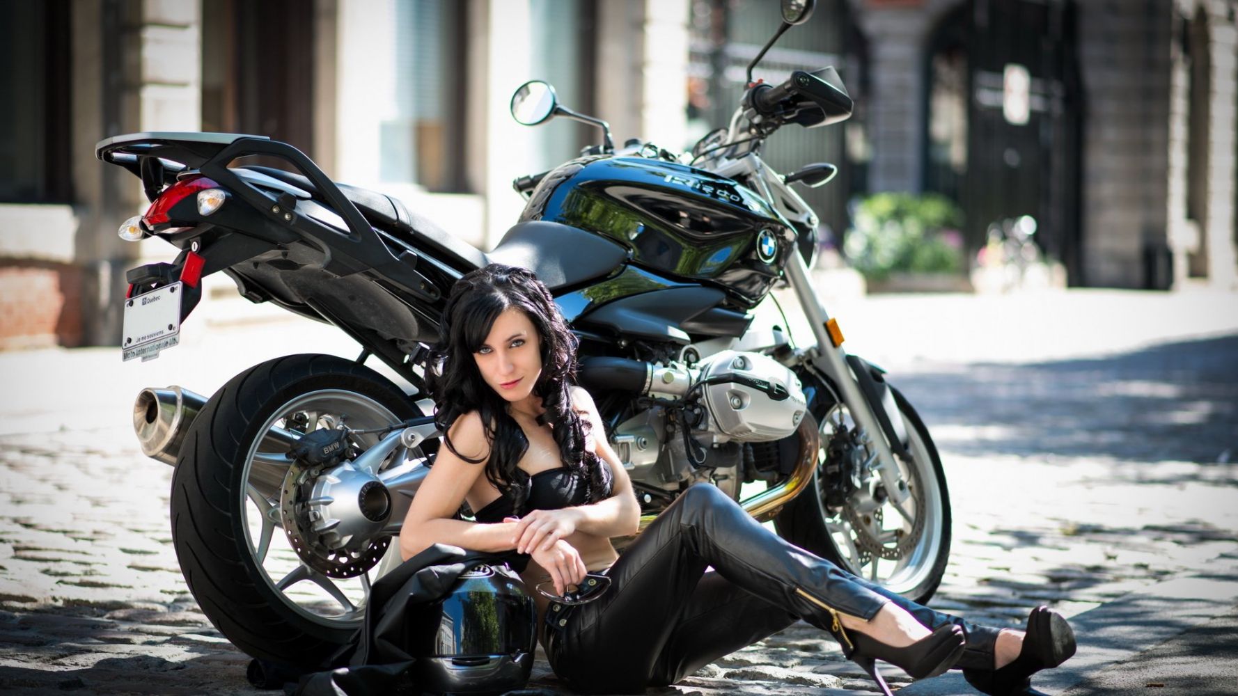 European women on bikes in Khulna