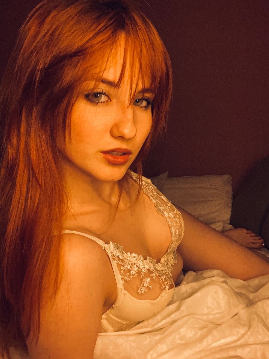 A playful frame from Nata — online in Khulna