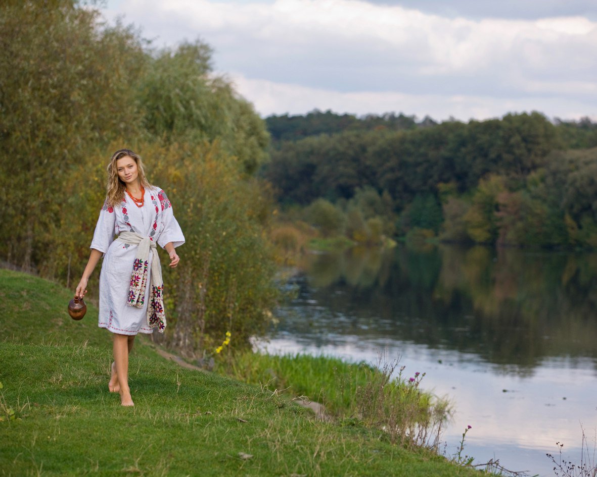 Nude girl Slavic women in Khulna