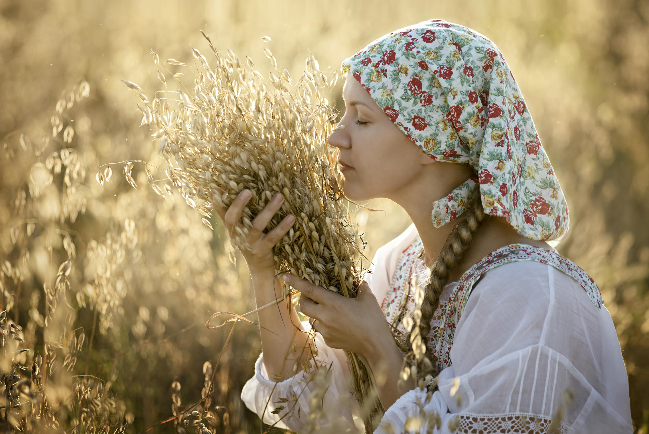 Photo Women in Slavic costumes in Khulna